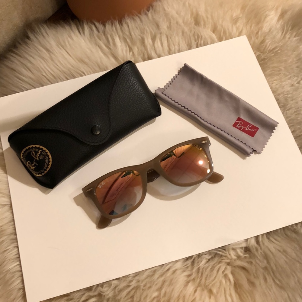 RayBan Wayfarer Ease RB4340